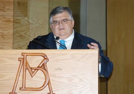 Recibe Senado designación de Agustín Carstens para continuar al frente del Banco de México