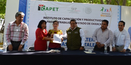 Dona Profepa a ICAPET materia prima forestal para el desarrollo productivo de familias oaxaqueñas