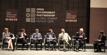 Analizan el papel de la tecnología digital y la manera de enfrentar los desafíos globales