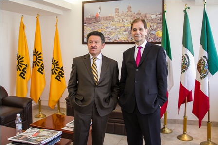 Realizan entrega-recepción de la presidencia nacional del PRD; Recibe Agustín Basave de Carlos Navarrete