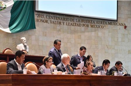 El gobierno de Gabino Cué dejará adeudo por 13 mil millones de pesos: Arnaud Viñas