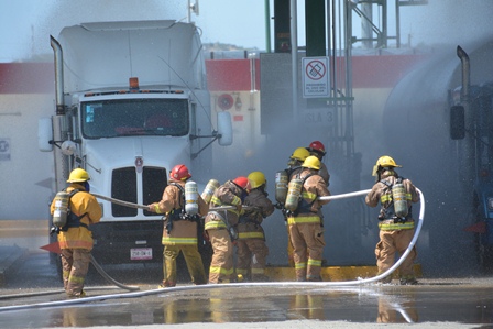 Atendieron bomberos de Pemex más de mil siniestros en apoyo a comunidades del país durante el 2015