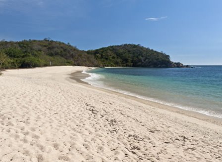 Violentos asaltos contra barcos y vehículos de turistas en Huatulco; Detienen a cuatro