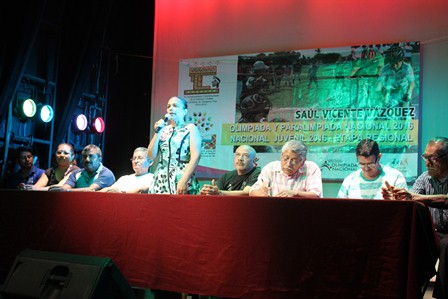 Dar bienvenida a participantes