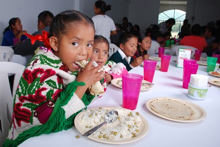 Beneficia la Tarjeta SINHambre a más de 102 mil familias mexiquenses
