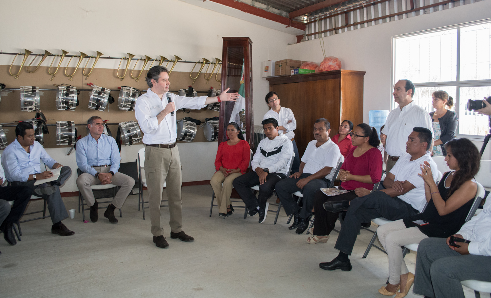 En visita clandestina a Oaxaca de Aurelio Nuño de la SEP; Ofrece diálogo a la Sección 22