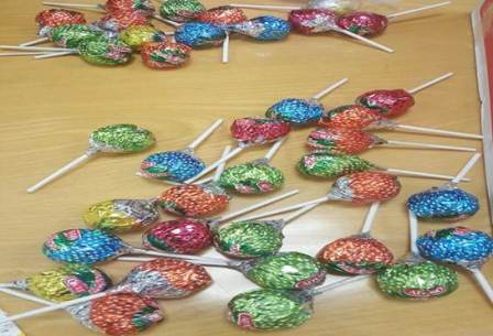 En el AICM, Policía Federal intercepta aparente droga sintética oculta en paletas