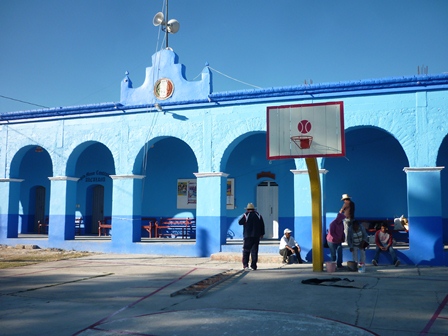 Lista la cancha para el torneo relámpago de basquetbol en Yucuñuti, Oaxaca