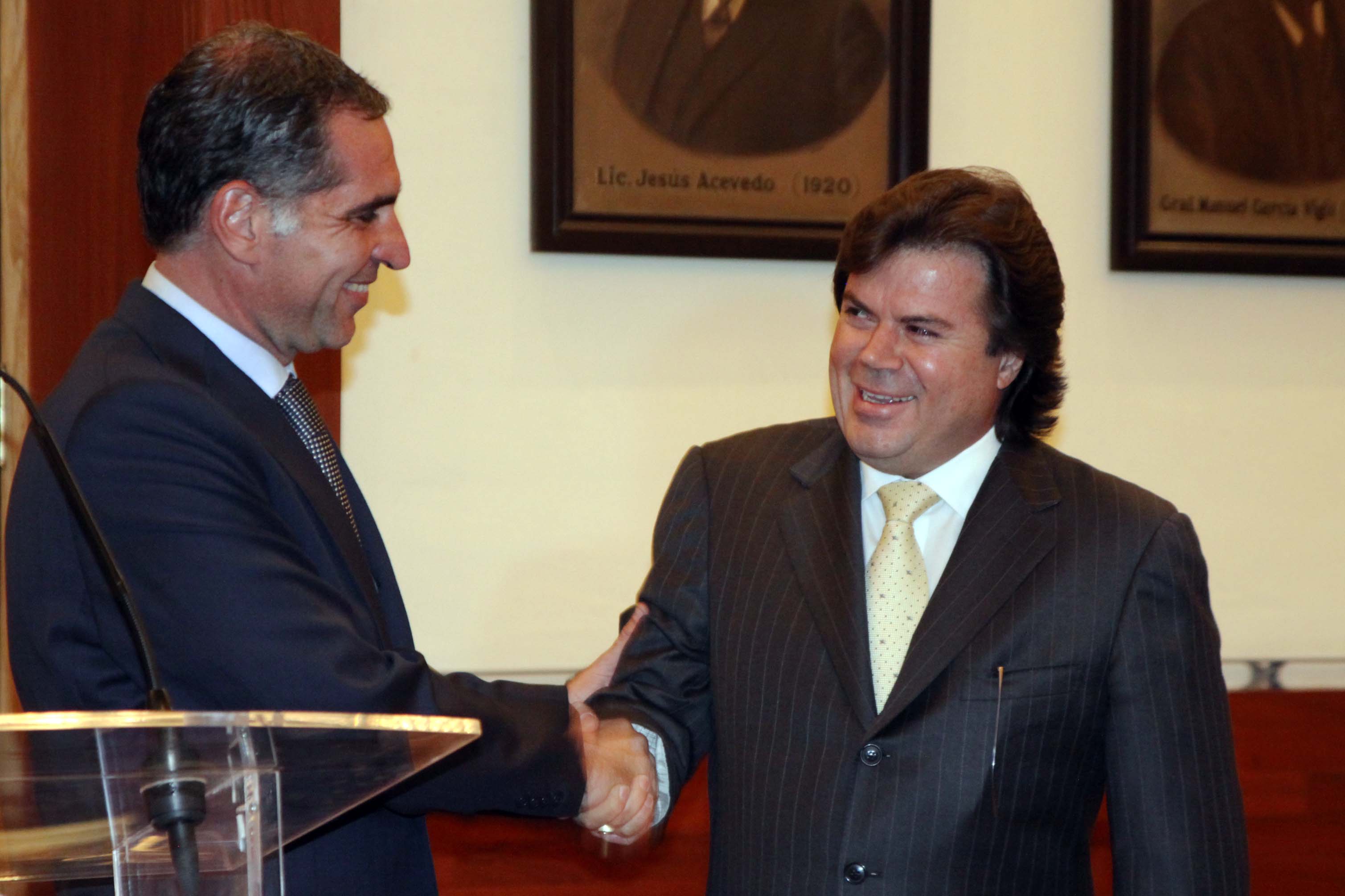 José Zorrilla de San Martín Diego busca candidatura del PRD, pese a su mala fama