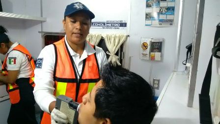 Aplican 30 pruebas de alcoholemia