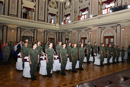 Imposición de ascensos a 21 atletas de alto rendimiento pertenecientes al Ejército Mexicano