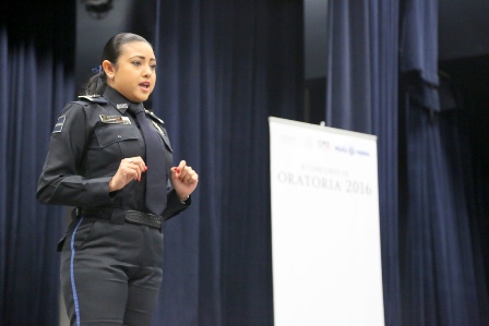 Gana Yazmín Pérez Azamar II Concurso de Oratoria 2016 de la Policía Federal