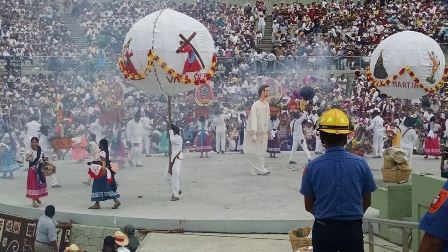 Frivolidad y radicalización joden la Guelaguetza