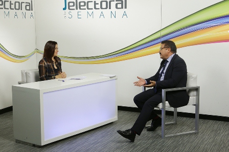 La Constitución ha modernizado a los partidos políticos: Arreola Ayala