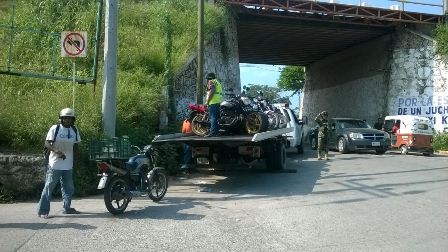 Continúa operativo mixto en el Istmo de Tehuantepec; aseguran 62 motocicletas irregulares