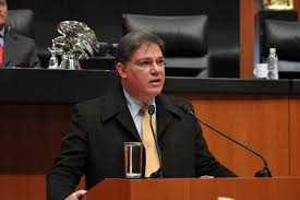 Necesario regular consumo y producción de marihuana en México : senador del PRD Mayans Canabal