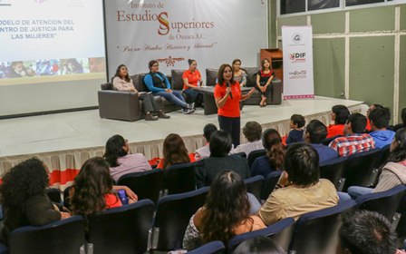 Realiza DIF Municipal Oaxaca segundo Foro de violencia en el noviazgo a estudiantes capitalinos