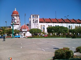 Detienen infraganti a dos secuestradores en Pinotepa, Oaxaca; rescatan a víctima sana y salva