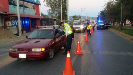 Arrestan a 10 conductores en estado de ebriedad durante Operativo Alcoholímetro