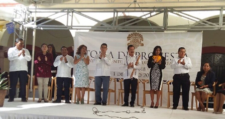 Celebran toma de protesta de 17 autoridades municipales emanadas del PAN