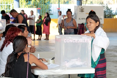 59 mujeres asumen como presidentas municipales en Oaxaca; Más de mil ocuparán cargos