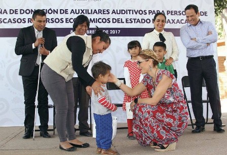 A personas de escasos recursos