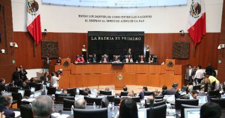 Apostamos por una migración controlada y pacífica: László Kövér