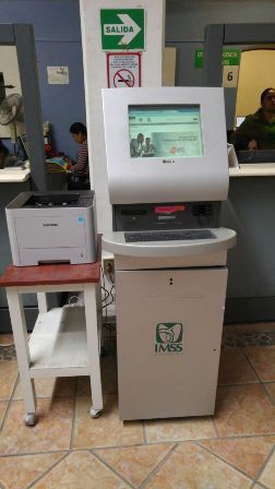 Con la instalación de Kiosco avanza IMSS Oaxaca en tecnología digital