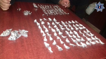 Aprehenden a sujeto con 75 dosis de cocaína y 250 de piedra base: SSPO