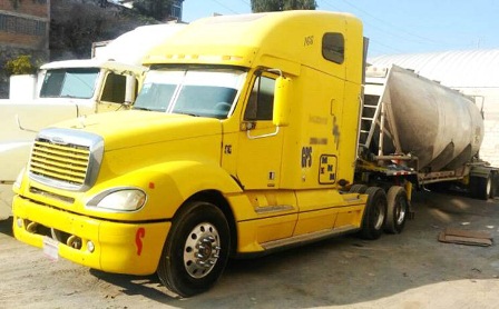 Recupera CNS-PF tractocamión cargado con 20 toneladas de óxido de plomo