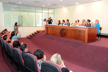 Exponen mujeres electas violencia política de género en sus comunidades