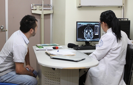 Combate el IMSS esclerosis múltiple en jóvenes