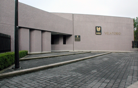 Accesibles a todo el público, los servicios funerarios del IMSS