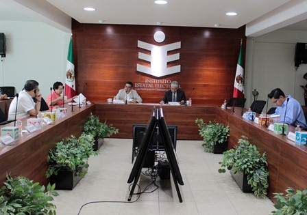 Aprueban proyecto de capacitación electoral para elección extraordinaria de Xadani, Oaxaca