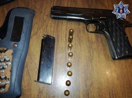 Detiene Policía Estatal a pareja que viajaba armada en la Sierra Sur de Oaxaca