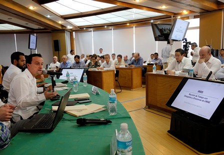 Piden a delegados y directores de hospitales acelerar iniciativas para mejorar servicio médico