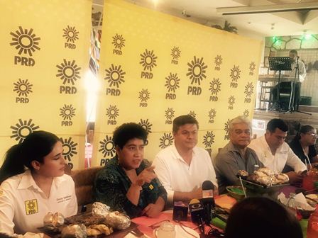 Candidata del PRD al gobierno de Coahuila, defiende voto de personas trans