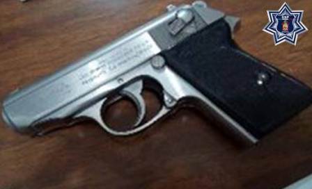 Detiene Policía de Oaxaca a dos personas armadas; Asegura cuatro artefactos