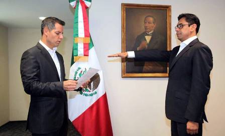 Designan a José Octavio Tinajero como consejero Jurídico del Gobierno de Oaxaca