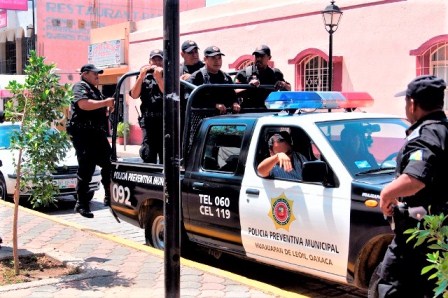 Creyeron que los policías eran babosos