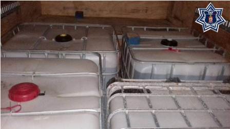 Localizan unos siete mil litros de hidrocarburo en camionetas abandonadas en el Istmo