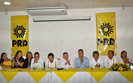 Analizan militantes del PRD en Oaxaca Frente Amplio Democrático
