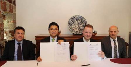 Firman PEMEX y la Universidad Panamericana convenio de colaboración