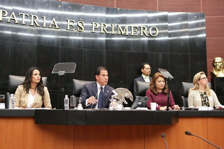 Urgen a reforzar los mecanismos de asistencia a connacionales