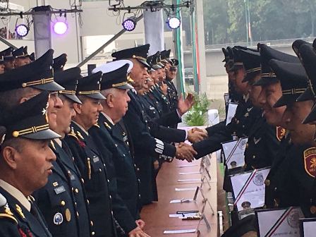Egresan 357 subtenientes del Heroico Colegio Militar