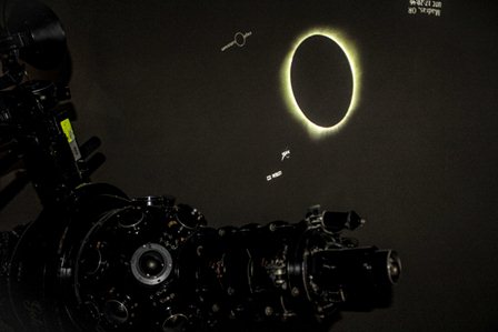 Disfrutaron familias oaxaqueñas el eclipse total de Sol desde la mirada de la NASA