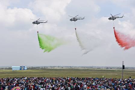 Con éxito se realiza el Séptimo Espectáculo Aéreo “Centenario de la Constitución”