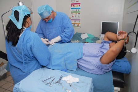 Realizan clínicas del IMSS vasectomía sin bisturí