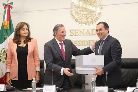 Recibe Senado Paquete Económico 2018 de la Secretaría de Hacienda y Crédito Público