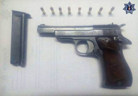 Detiene Policía Estatal a pasajero de camioneta que viajaba armado en Ocotlán